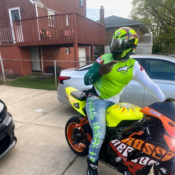 Meet your Posher, Mike - Picture 3 of 4